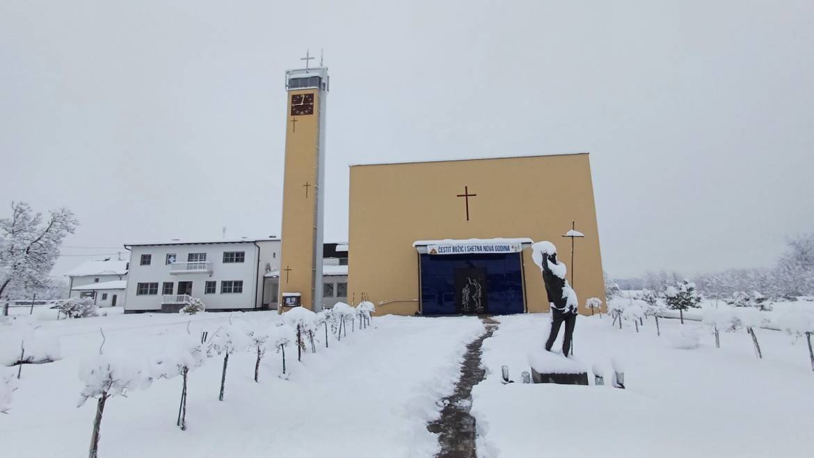 Snijegom zavijena Tramošnica